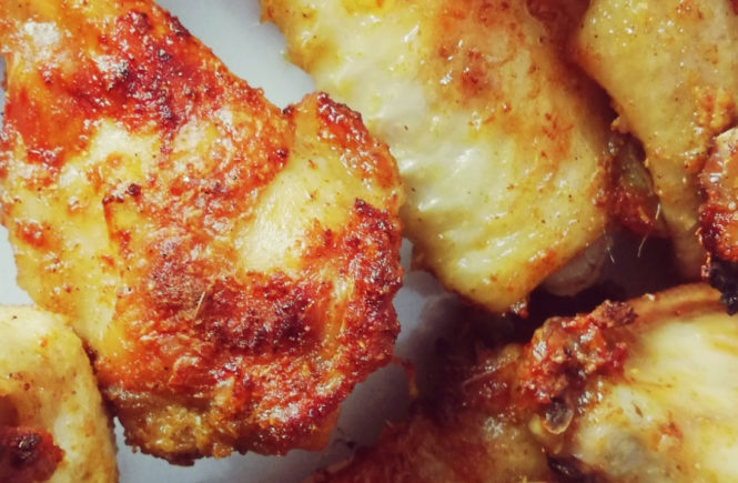 DRY RUBBED GARLIC AND LEMON BAKED CHICKEN WINGS